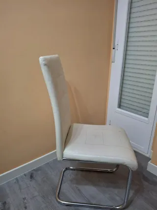 Mesa comedor de cristal, diseño moderno y 8 sillas