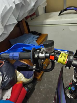 Bomba de freno de pulgar para moto