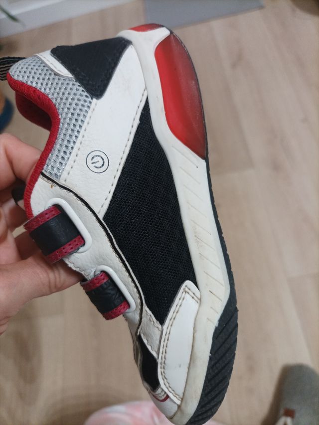 Sneakers da bambino Geox taglia 30