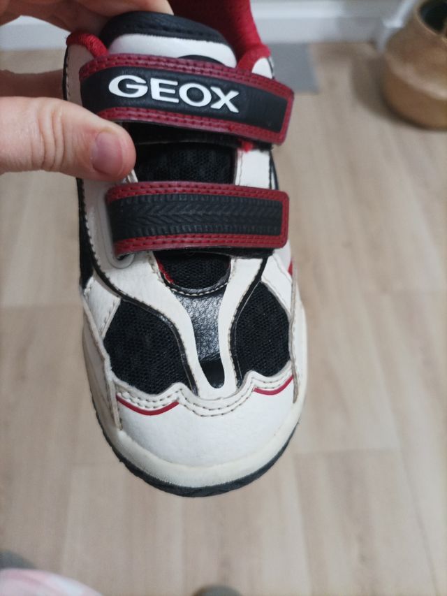 Sneakers da bambino Geox taglia 30