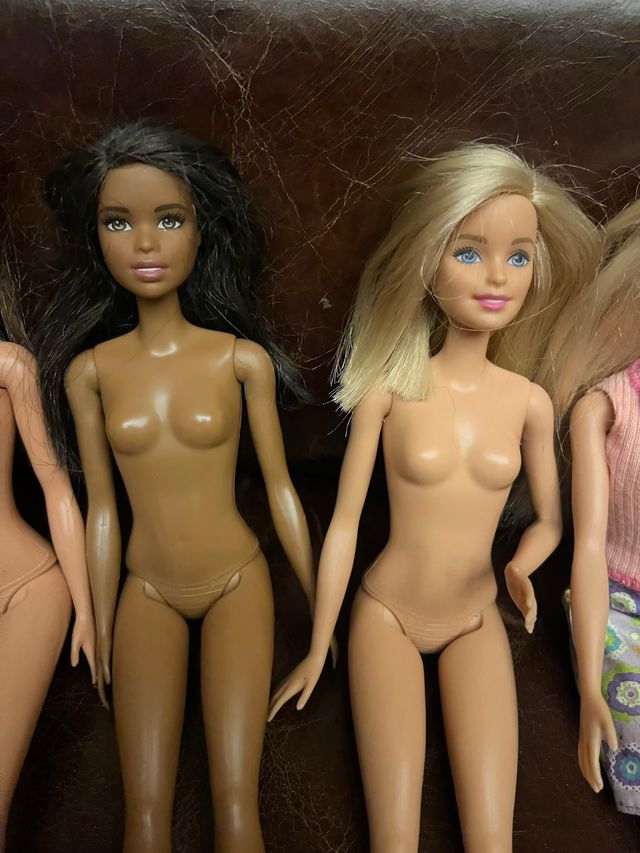 Lotto 5 Barbie e 1 Ken