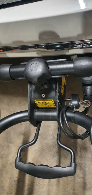 Portabicicletas TowCar 3 bicis abatible