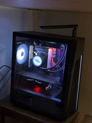 PC Gaming con luces RGB