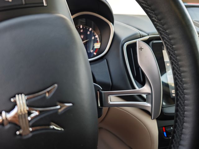 Maserati Ghibli 350CV NACIONAL IMPOLUTO