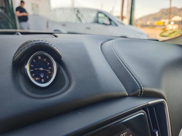 Maserati Ghibli 350CV NACIONAL IMPOLUTO