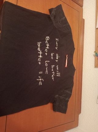 Camiseta Desigual Negra con Dibujos