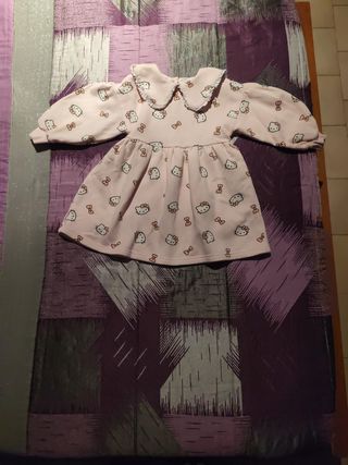 Vestido rosa Hello Kitty talla 4 a 6 años
(110/116