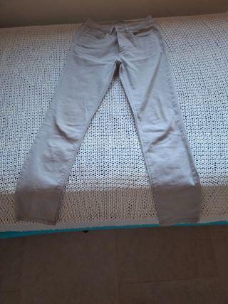 Pantalón Zara gris 