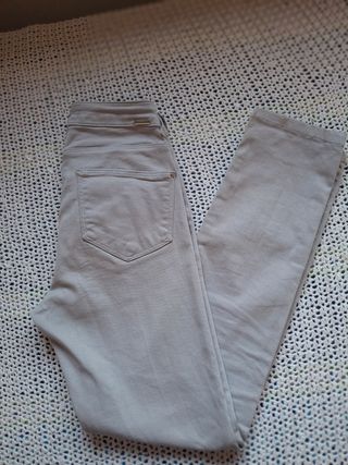Pantalón Zara gris 