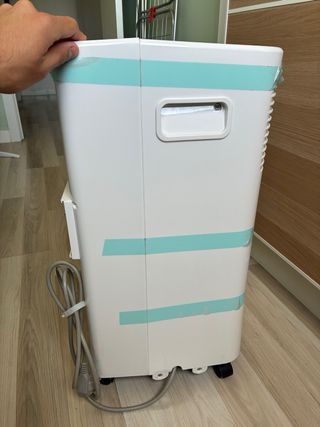 Aire Acondicionado Portátil Comfee 5000BTU/1200Fr