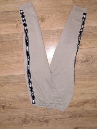Pantalones chándal Kelme beige Talla M