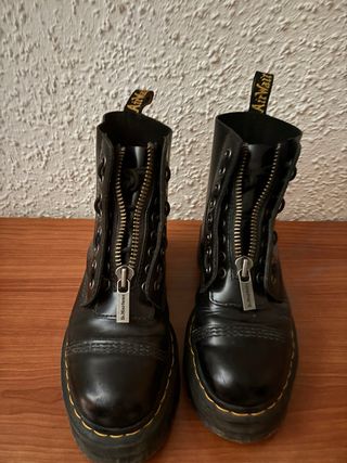 Botas Dr. Martens Negras con Cremallera
