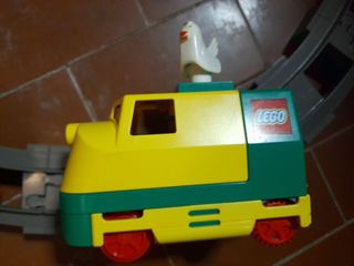 Grande lotto Lego con Treno,personaggi e mattoncin