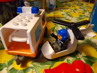 Grande lotto Lego con Treno,personaggi e mattoncin