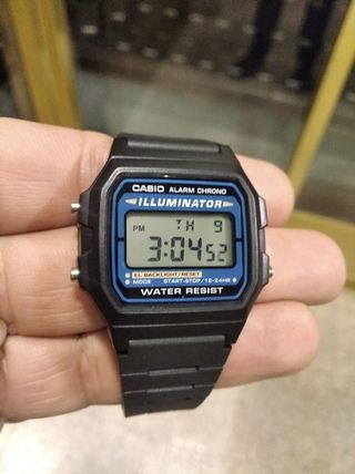 CASIO F-105W ILLUMINATOR/ oferta flash