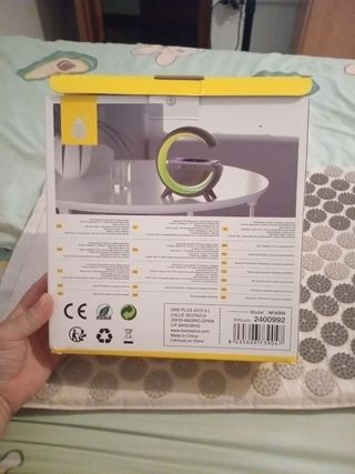 Altavoz LED Bluetooth con Cargador Inalámbrico