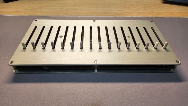 Controlador MIDI 16n