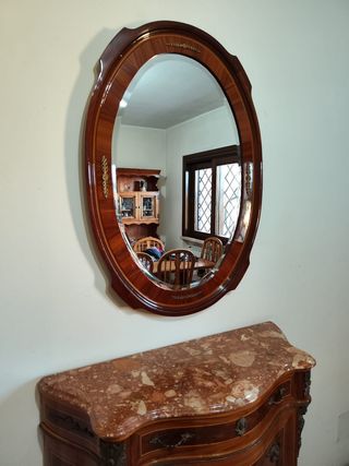 Mobili in legno massello dipinto a mano