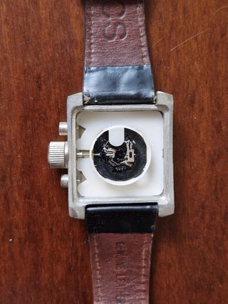 Orologio CS Quadrato Grande Argento 
è Alla Frutta