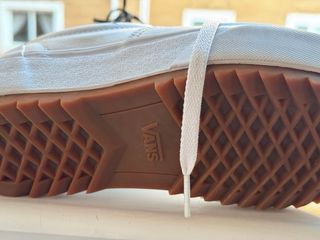 Vans Era Stacked Blancas. usadas una sola vez. 