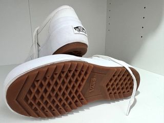 Vans Era Stacked Blancas. usadas una sola vez. 