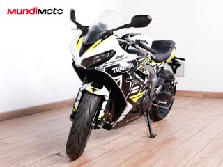 TRIUMPH DAYTONA 660 
