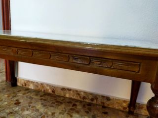 Mesa de centro de mármol y madera