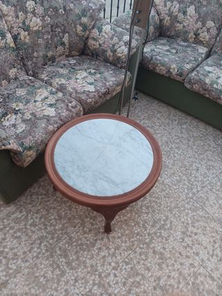 Mesa baja de madera