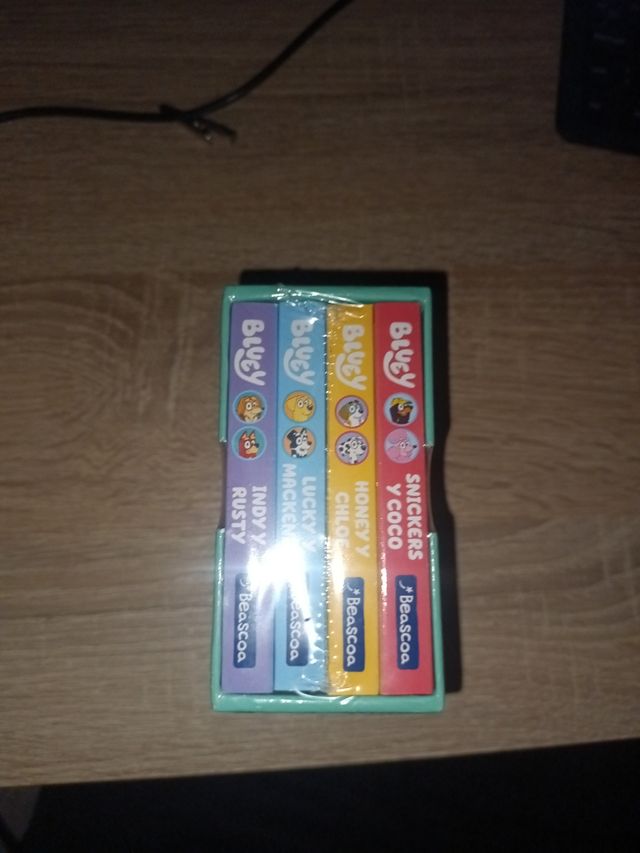 Bluey. Libro juguete - Bluey y sus amigos. Pequ...