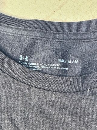 Camiseta Under Armour Talla M Gris