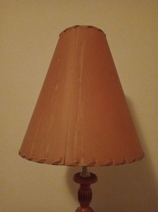 Lámpara de mesa vintage madera y tela