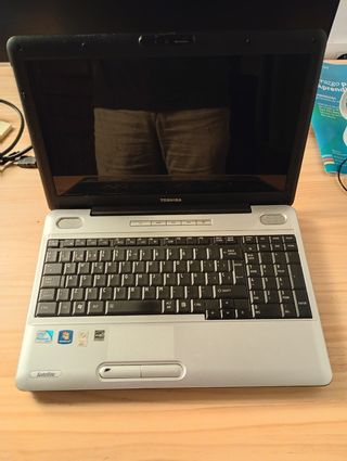 Portátil Toshiba Satellite L500 PARA PIEZAS