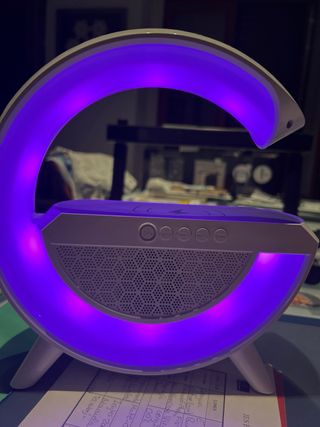 Altavoz y cargador inalámbrico PRECIO NEGOCIABLE