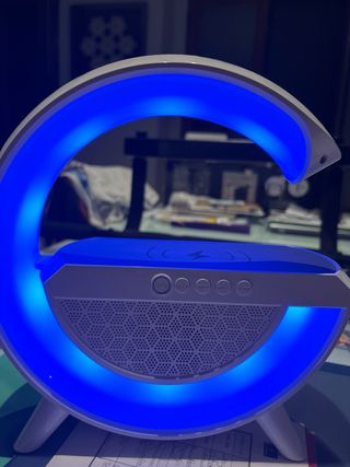 Altavoz y cargador inalámbrico PRECIO NEGOCIABLE