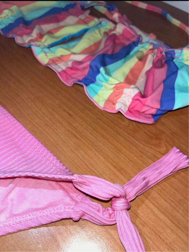 Costume da bagno arcobaleno e rosa 15/16 anni