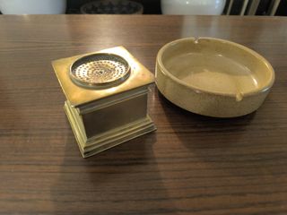 Salvadera de bronce antigua