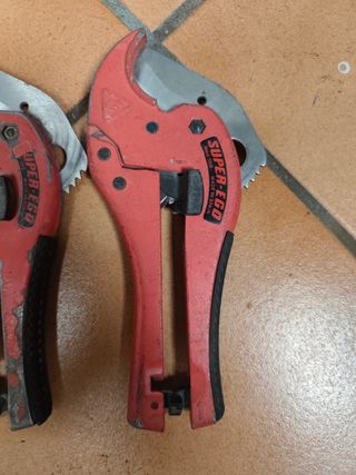 Tijeras cortatubos Super Ego