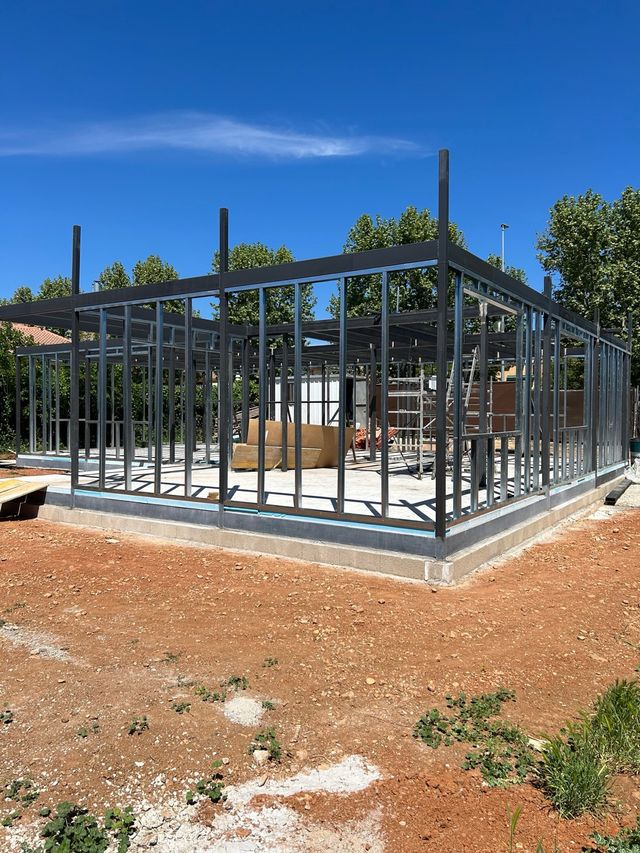 Case in metallo e legno