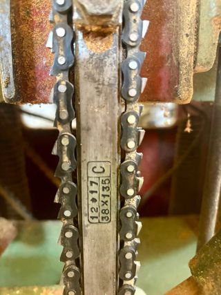 Mortajadora carpintería + 2 cadenas