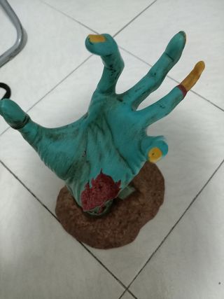 Mano Zombi Soporte Mando PS/Xbox + morata gilipoll