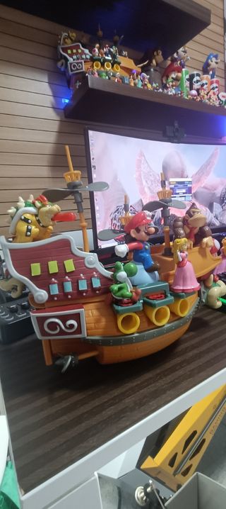 Super Mario Barco com figuras