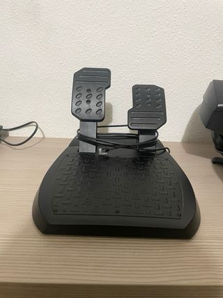 Volante Thrustmaster T80 Ferrari 488 GTB + The Cre