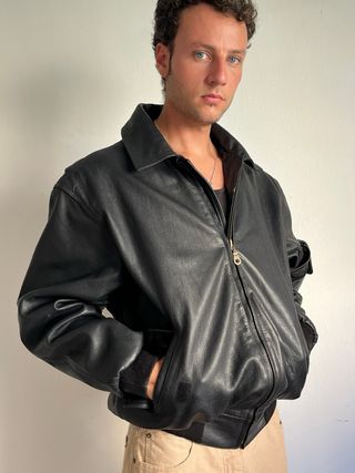 Bomber de piel vintage negra