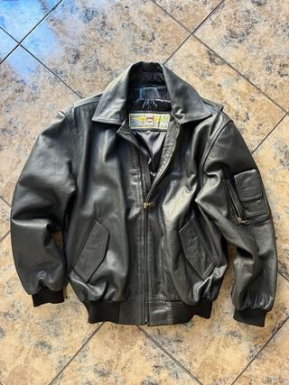 Bomber de piel vintage negra