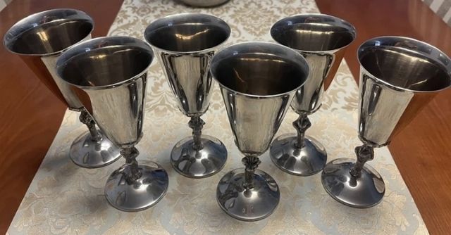 Juego de 30 copas de alpaca bañadas en plata