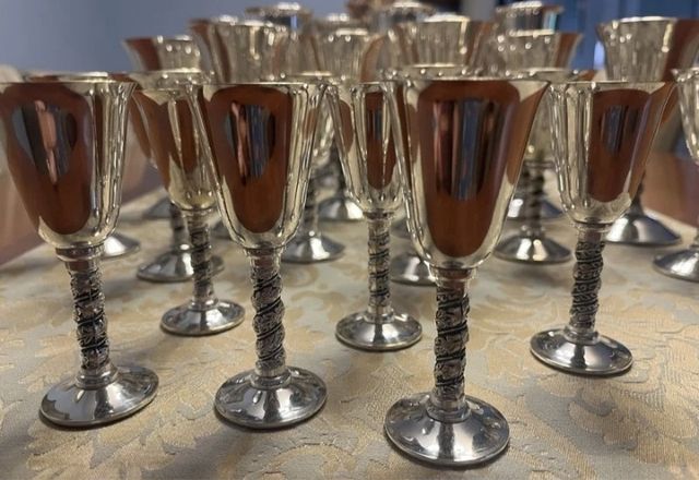 Juego de 30 copas de alpaca bañadas en plata