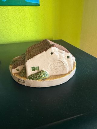 Réplica arcilla caserío tradicional