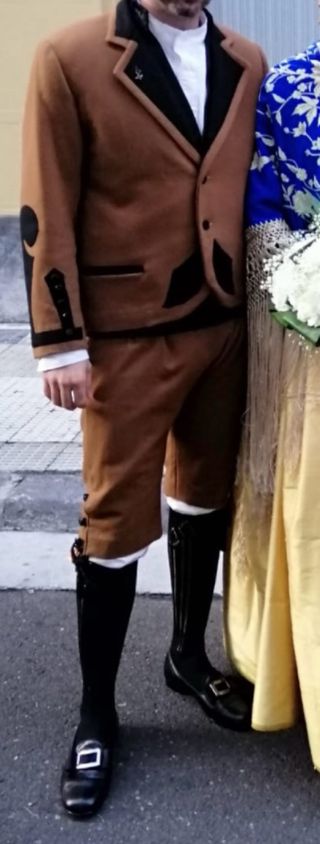 Traje Baturro Marrón