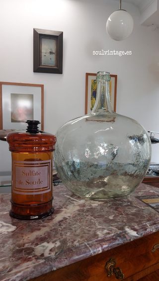 Antigua damajuana La Victoria