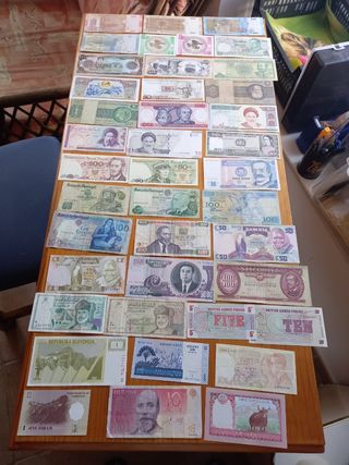 Billetes de todo el Mundo